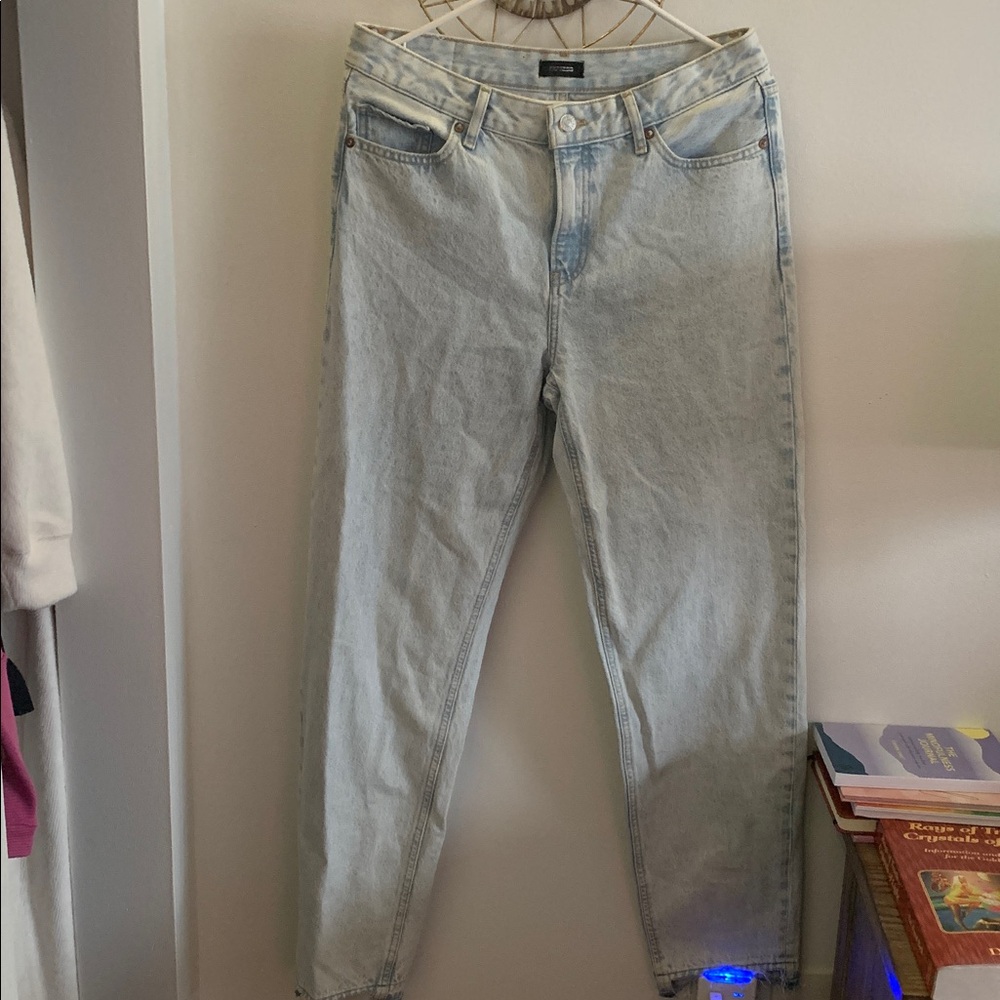 New relaxed wide leg super high rise
